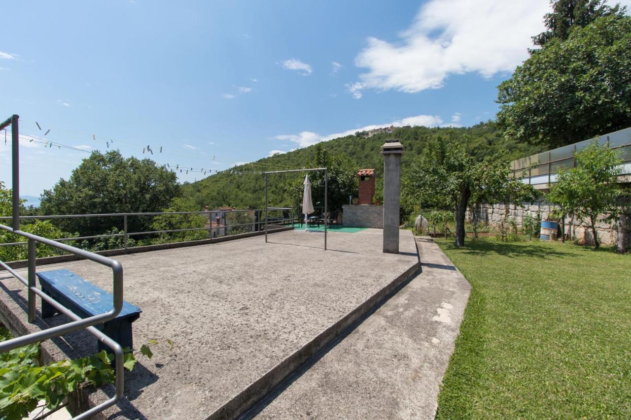 Apartments Vesna Опатия Екстериор снимка