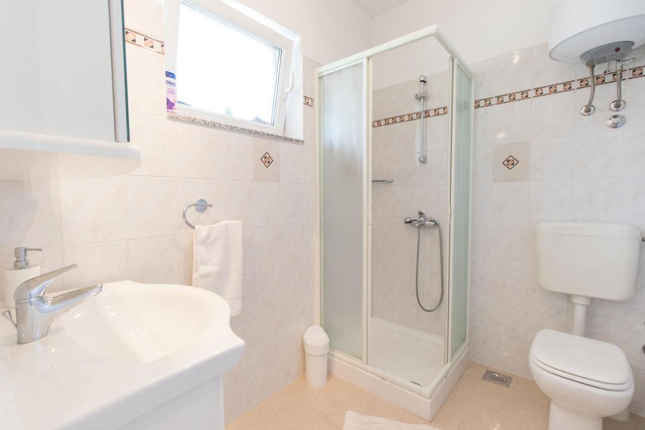 Apartments Vesna Опатия Екстериор снимка