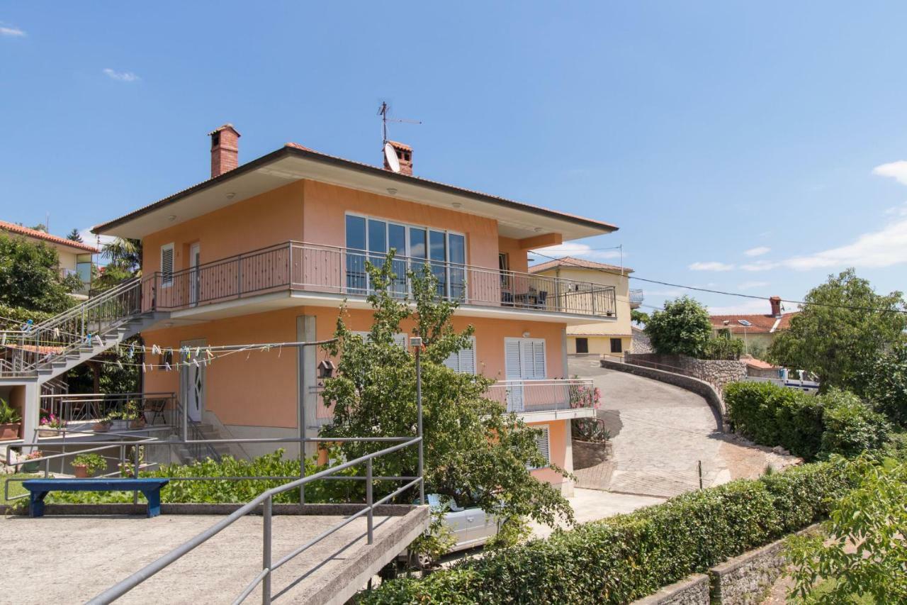 Apartments Vesna Опатия Екстериор снимка