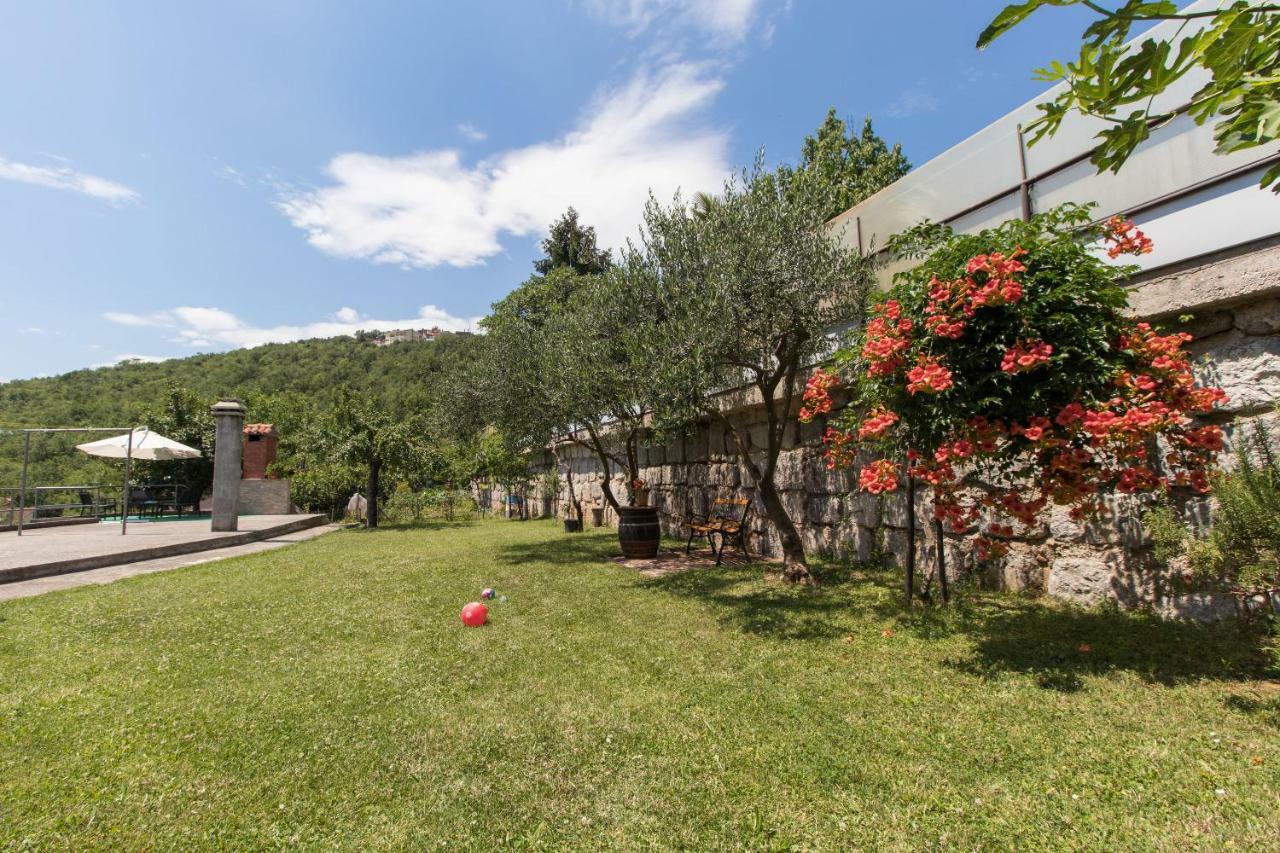 Apartments Vesna Опатия Екстериор снимка